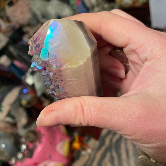 Aura amethyst tower - Picture 8 of 16